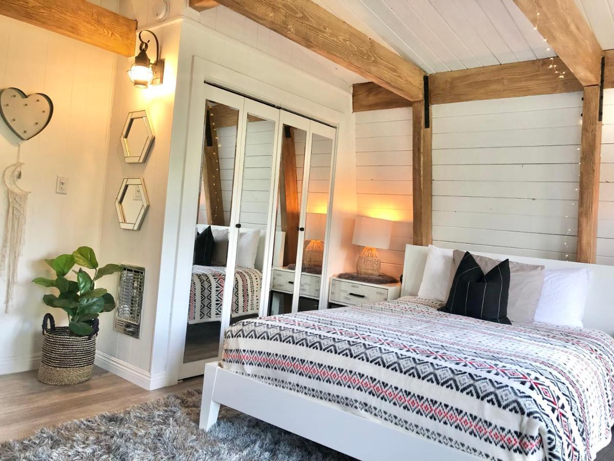 Maison Solange-Red Barn Farmhouse Style- Moonridge Big Bear City Exterior foto