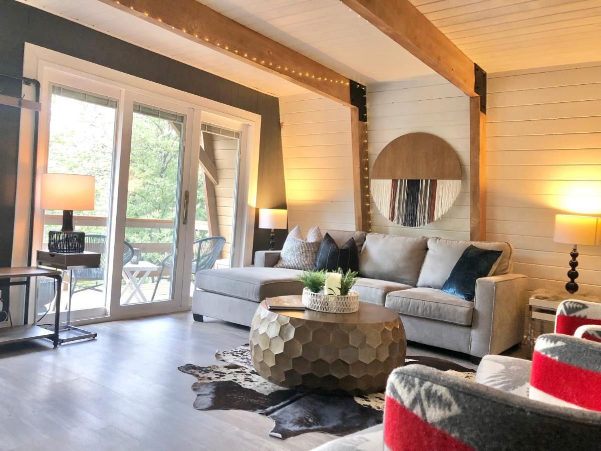 Maison Solange-Red Barn Farmhouse Style- Moonridge Big Bear City Exterior foto